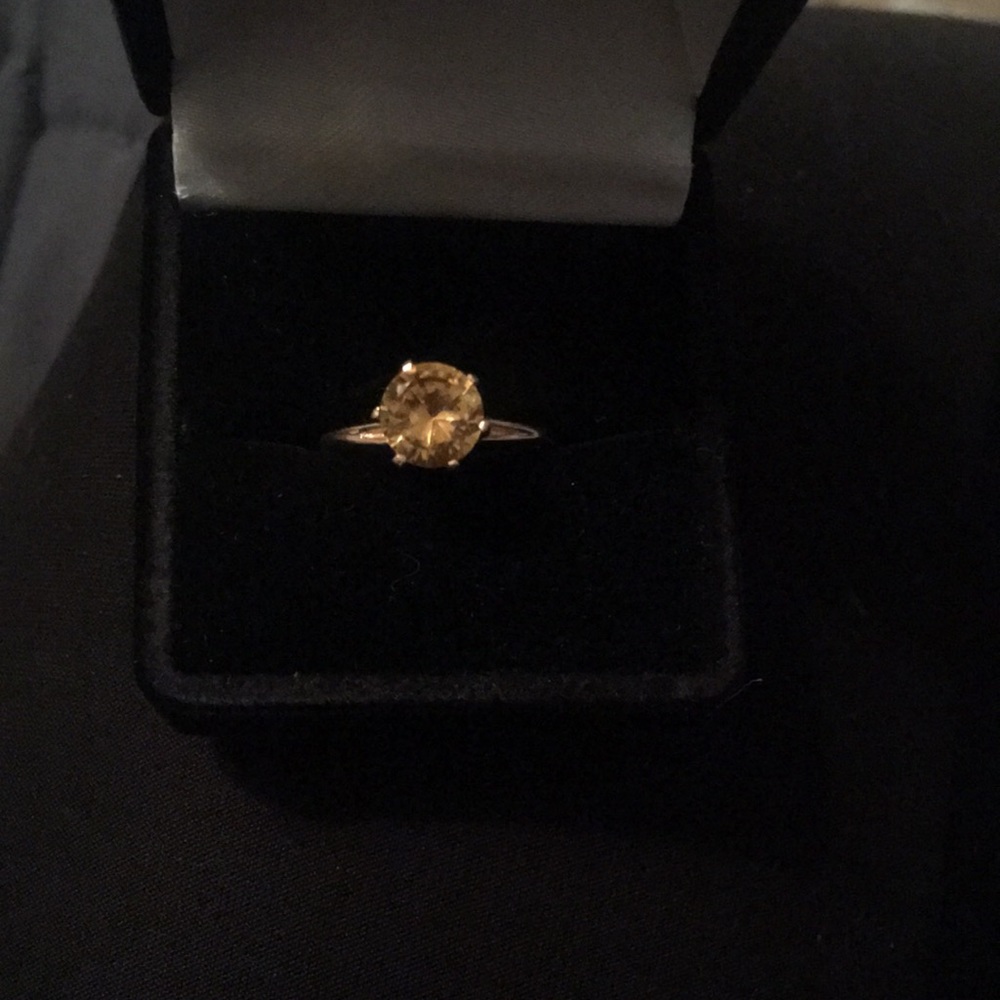 Gold ring